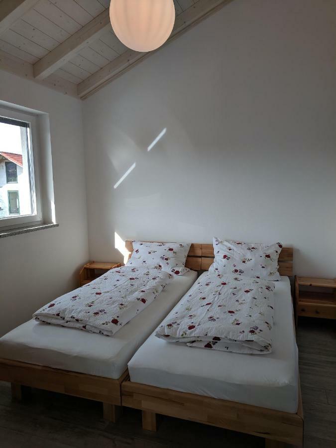 Haus Maerzenbach Apartment Кауфбойрен Екстериор снимка